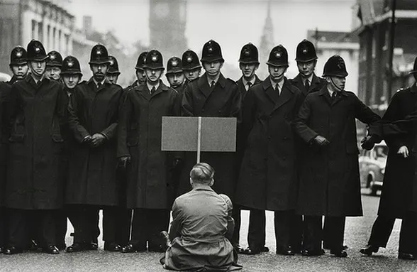 Cuban Missile protester 1962, copyright Don McCullin