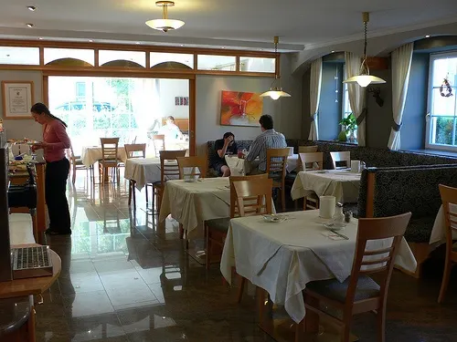 Breakfast room at Hotel Zur Post in Salzburg