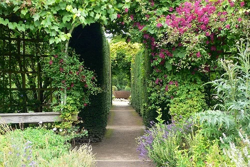 Abbey House Gardens in Malmsbury Photo: Heatheronhertravels.com