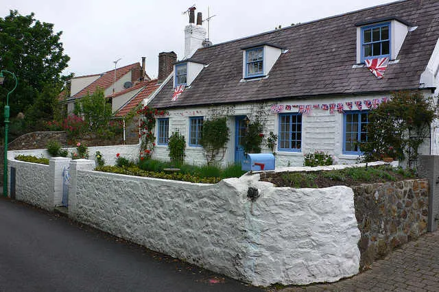 House on Guernsey Photo: Heatheronhertravels.com