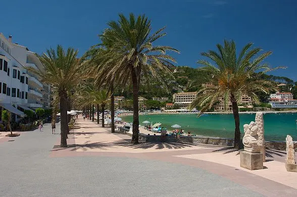 Beach Promenade at Port de Soller, Mallorca Photo: Morten Brekkevold on Flickr