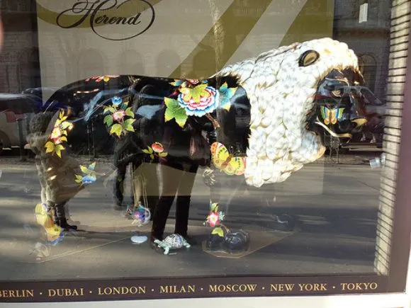 Lion at the Herend Shop in Budapest Photo: Heatheronhertravels.com