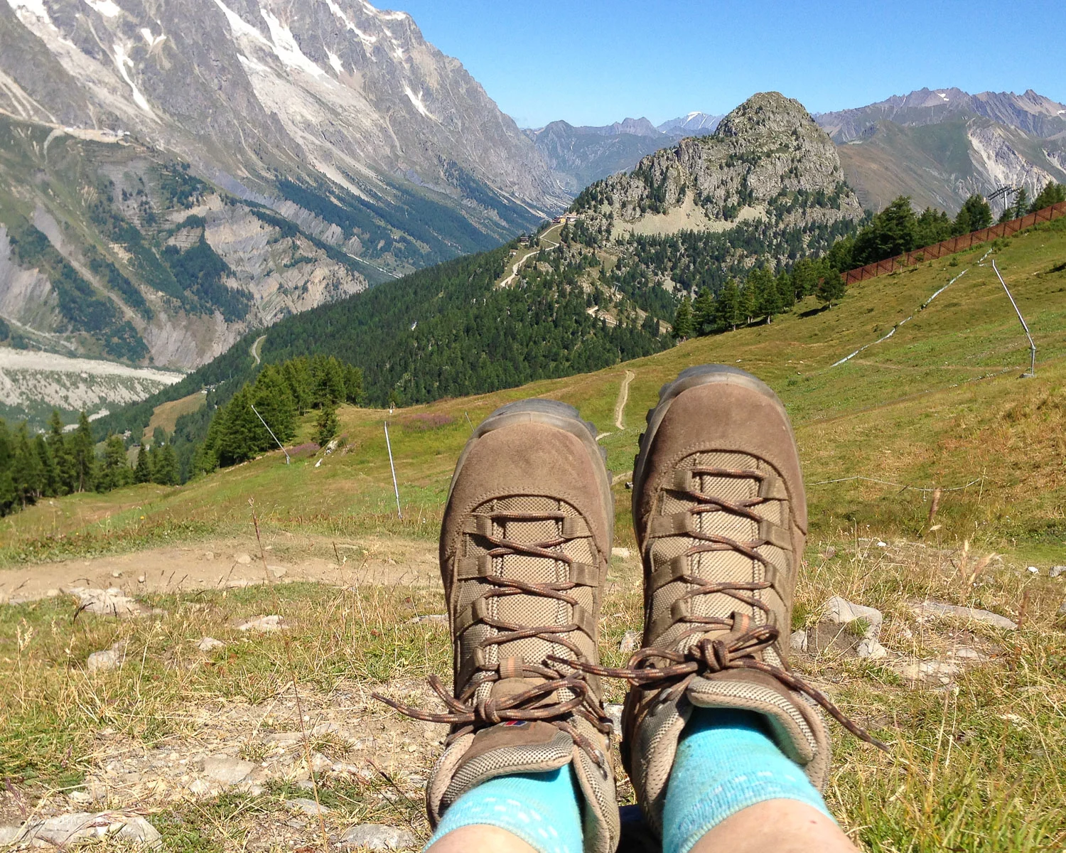 The perfect picnic spot on the Tour de Mont Blanc above Courmayeur