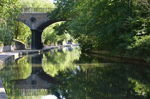 Regents Canal in London Photo: Michael Jones 51 on Flickr