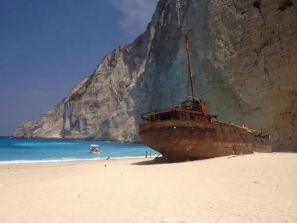 Boat Trip Zakynthos Shipwreck cove, Navagio on Zante Photo: Heatheronhertravels.com