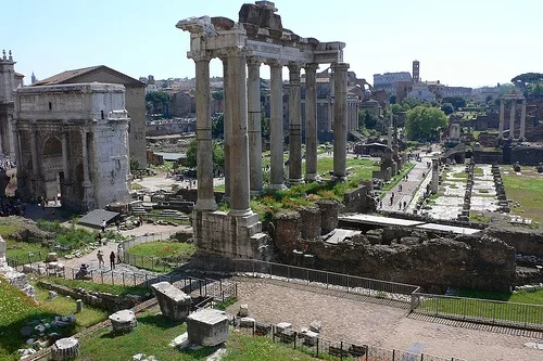 A view of the Forum in Rome Photo: Heatheronhertravels.com