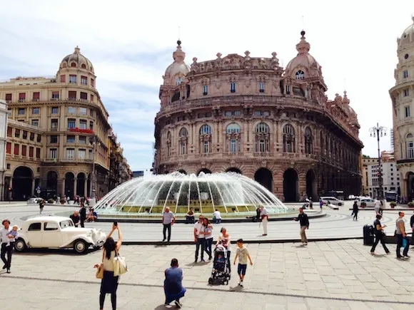 Fountain in Piazza de Ferrari Photo: Heatheronhertravels.com