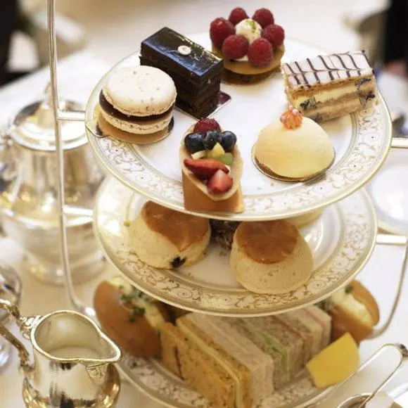 Afternoon tea at The Ritz in London - classy hen party ideas