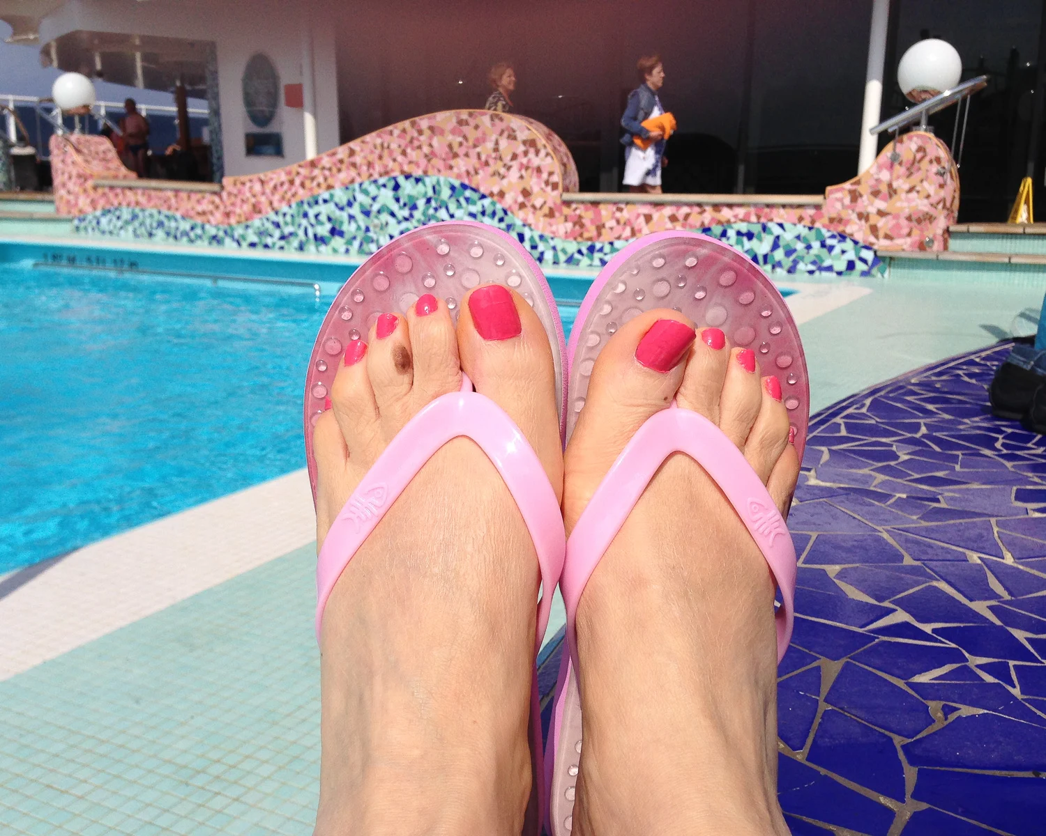 What to wear on a Mediterranean cruise - Flopz flip flops