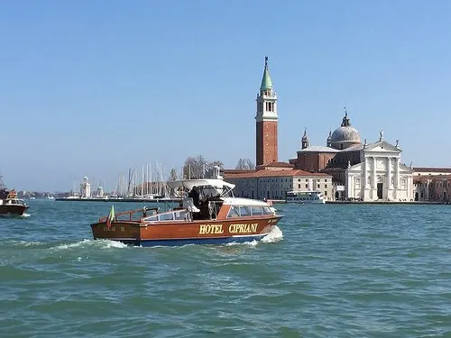 The Hotel Cipriani launch in Venice Photo: Heatheronhertravels.com