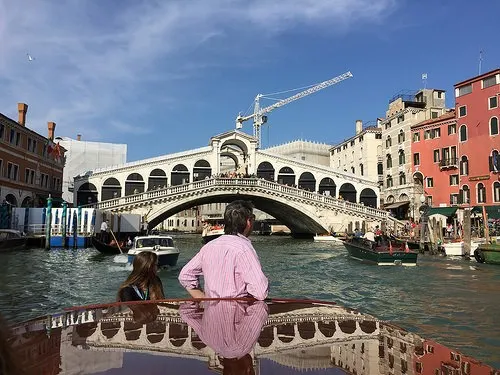 Passing the Rialto bridge on our Walks of Italy Boat Tour Photo: Heatheronhertravels.com