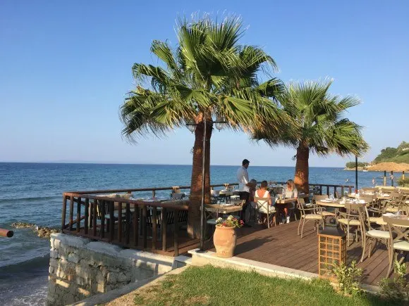 Anadalis restaurant at Windmill Bay Hotel, Zakynthos Photo: Heatheronhertravels.com