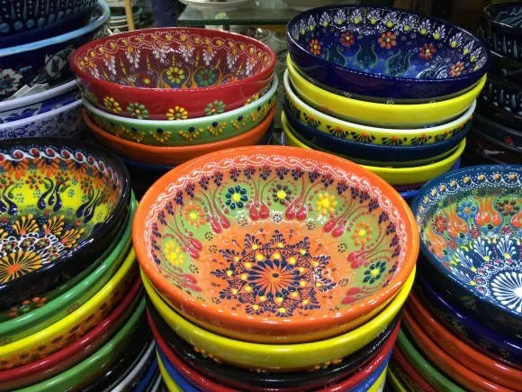 Painted bowls in the Grand Bazaar in Istanbul Photo: Heatheronhertravels.com