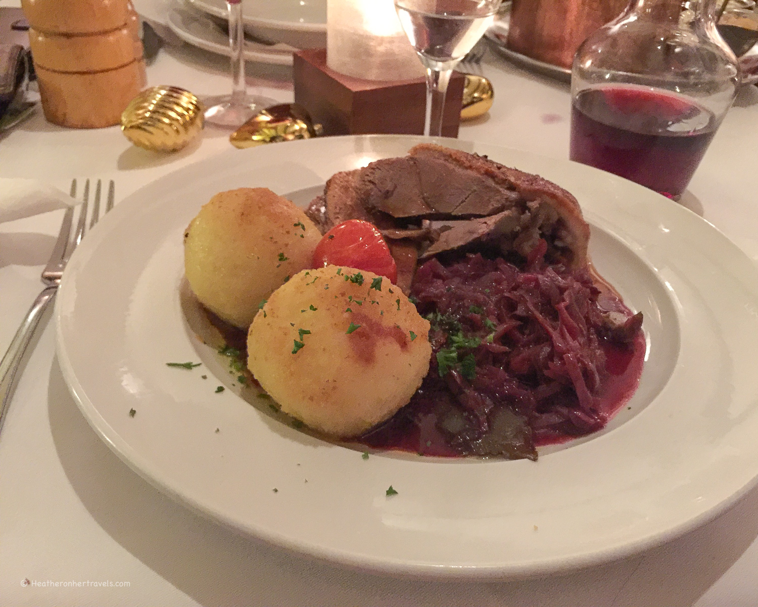 Christmas goose with red cabbage in Heidelberg at Goldener Hecht