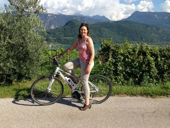 Cycling and wine tasting around Lake Caldaro / Kaltern Heatheronhertravels.com