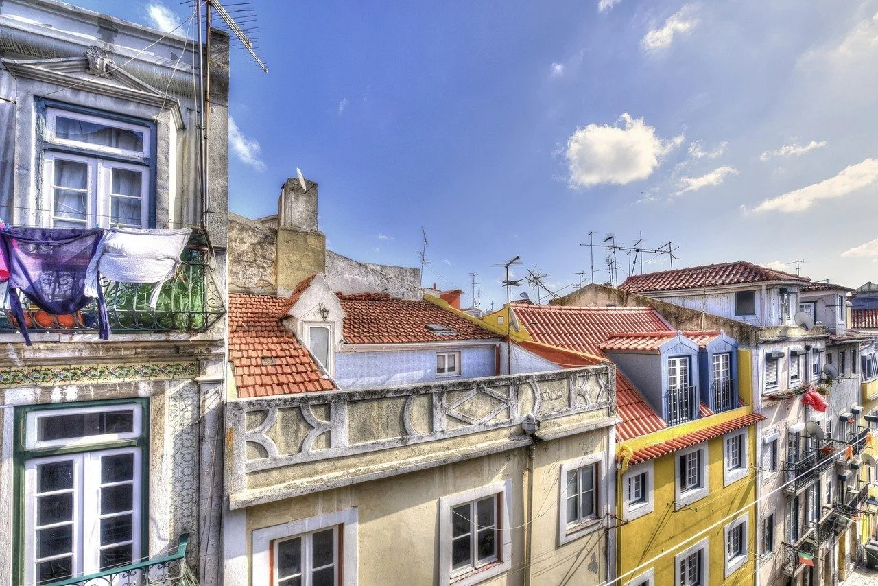 Bairro Alto in Lisbon Photo Photophobie-Hamburg on Pixabay