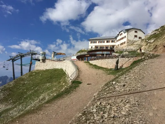 Kolnerhutte in South Tyrol Photo: Heatheronhertravels.com