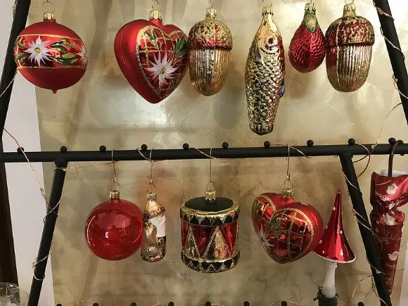 Traditional Christmas baubles in Coburg, Germany Photo: Heatheronhertravels.com