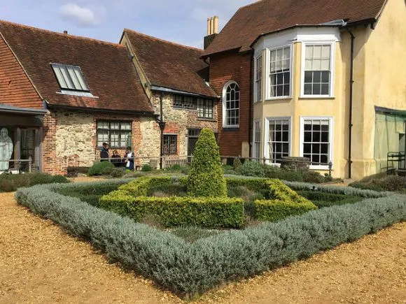 The Tudor House in Southampton England - 10 things to see in Southampton Photo: Heatheronhertravels.com