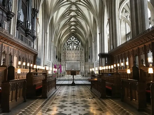 Bristol Cathedral Photo: Heatheronhertravels.com