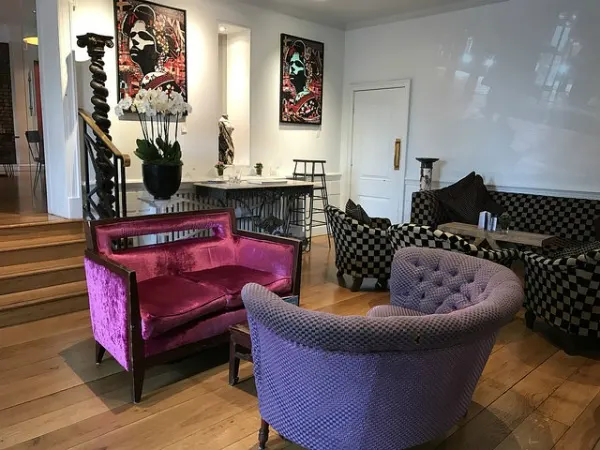 Stay at Berkeley Suites in Bristol Photo: Heatheronhertravels.com