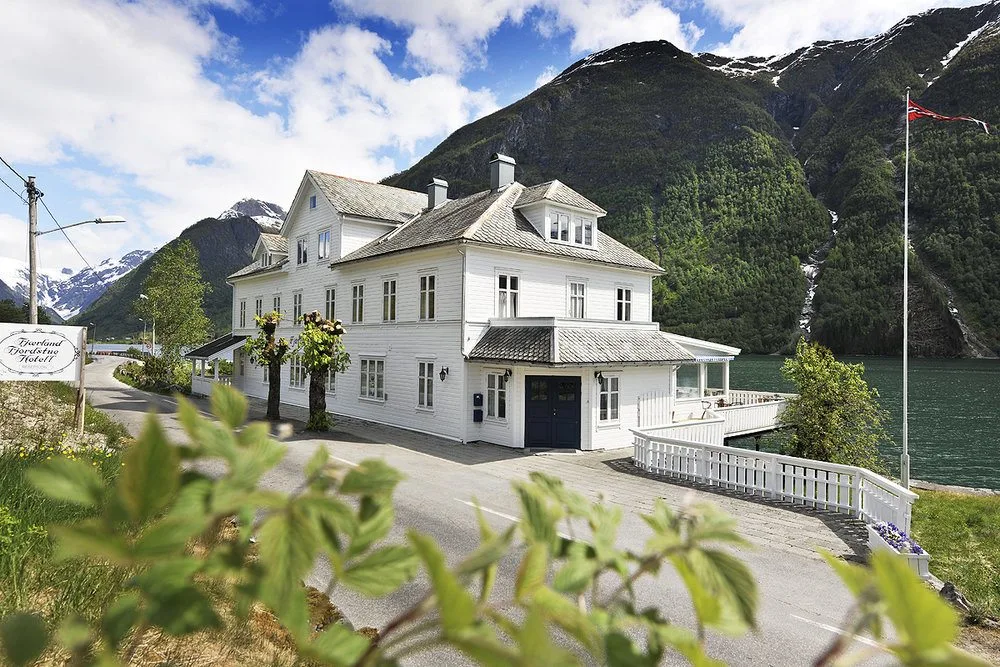 Fjaerland Fjordstue Hotel in Norway