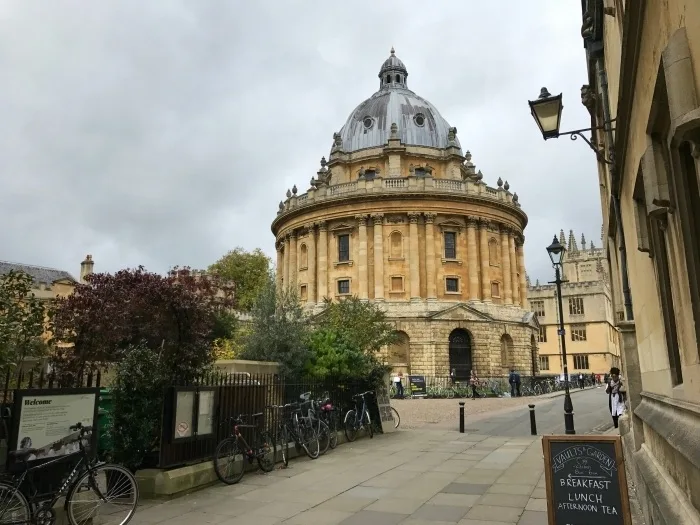 Radcliffe Camera in Oxford - weekend in Oxford photo Heatheronhertravels.com