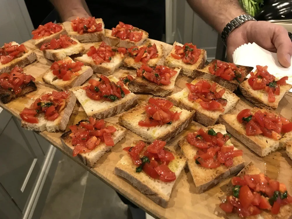 Tuscany food - Bruschetta at the Turcany cookery workshop Bookingforyou