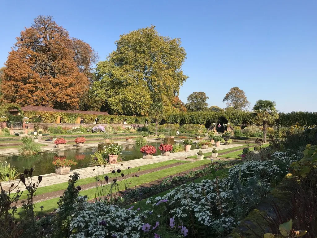 Kensington Palace sunken garden Heatheronhertravels.com