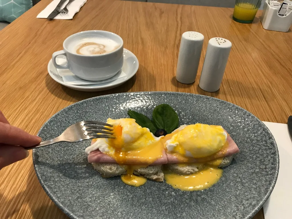 Eggs Benedict at Quinta do Lago Country Club luxury Algarve apartments Photo Heatheronhertravels.com