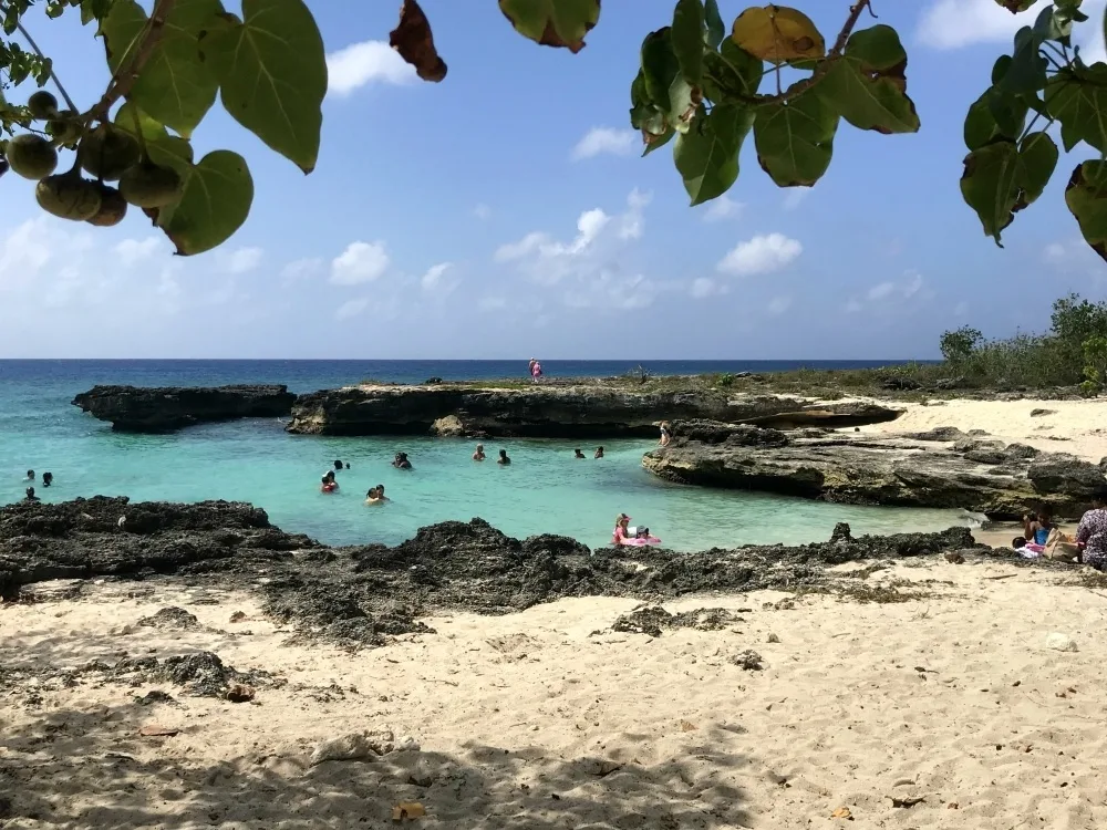 Smith Cove on Grand Cayman, Cayman Islands Photo Heatheronhertravels.com