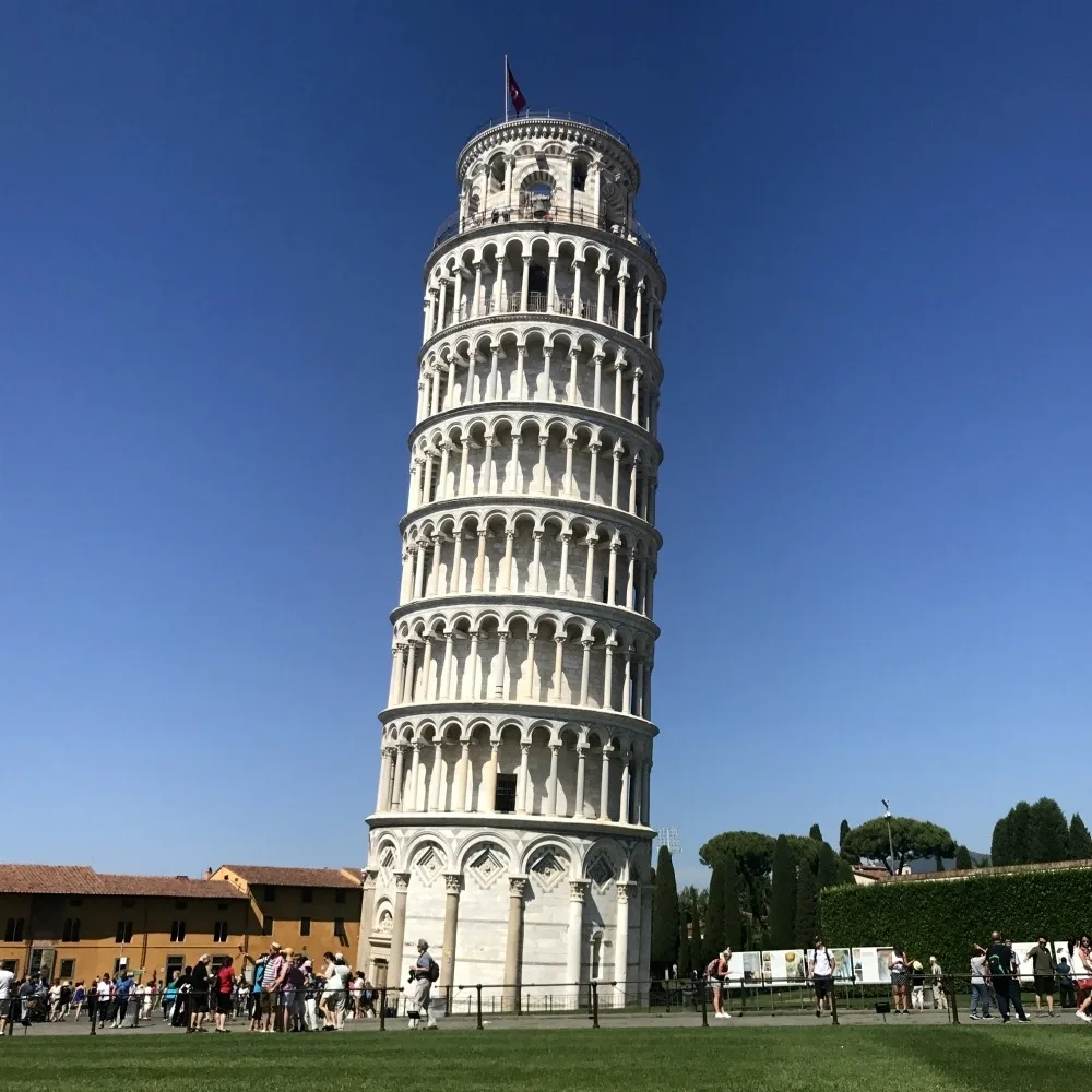 Leaning tower of Pisa Photo Heatheronhertravels