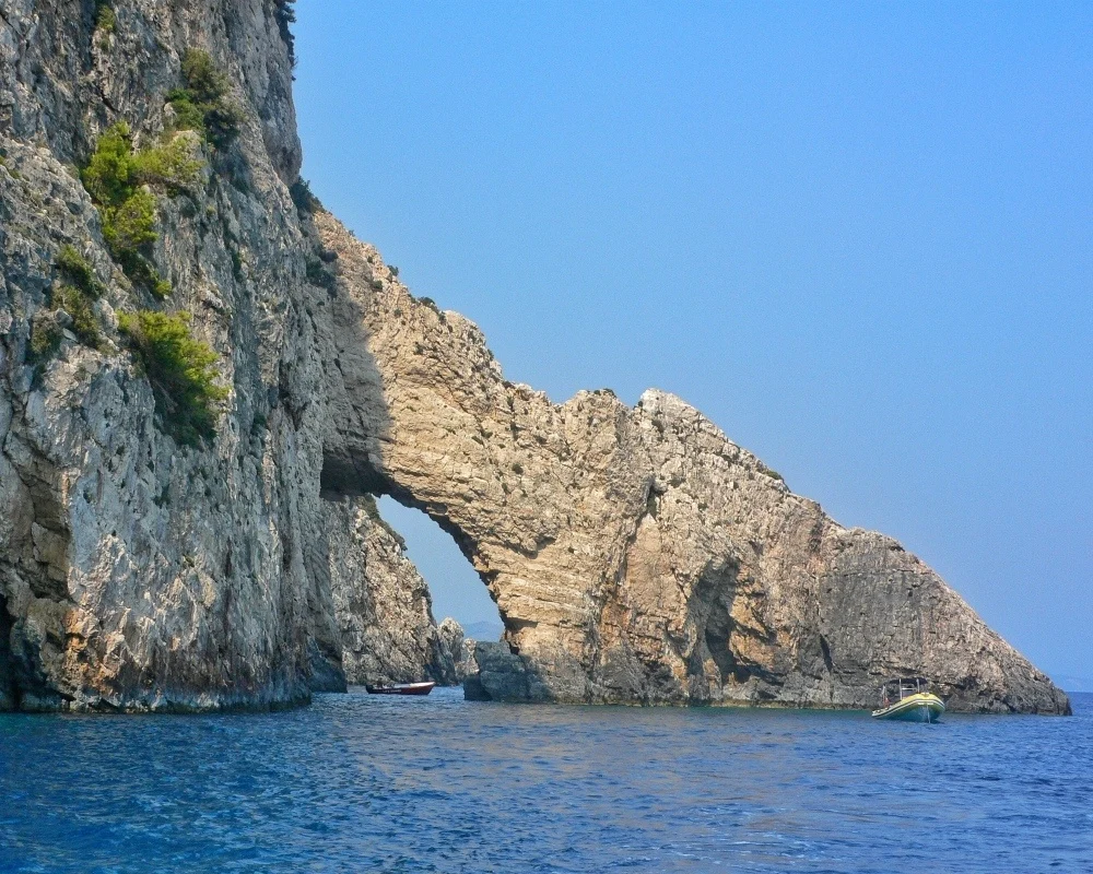 Keri caves boat trip in Zakynthos Photo Heatheronhertravels.com