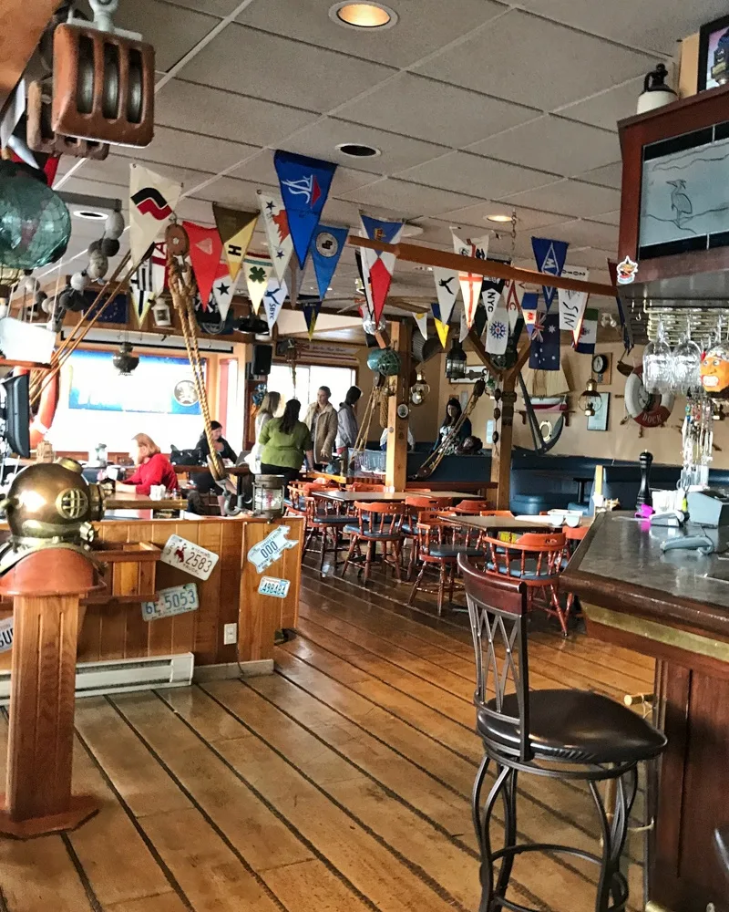 Dingy Dock Pub in Nanaimo BC Canada Photo: Heatheronhertravels.com