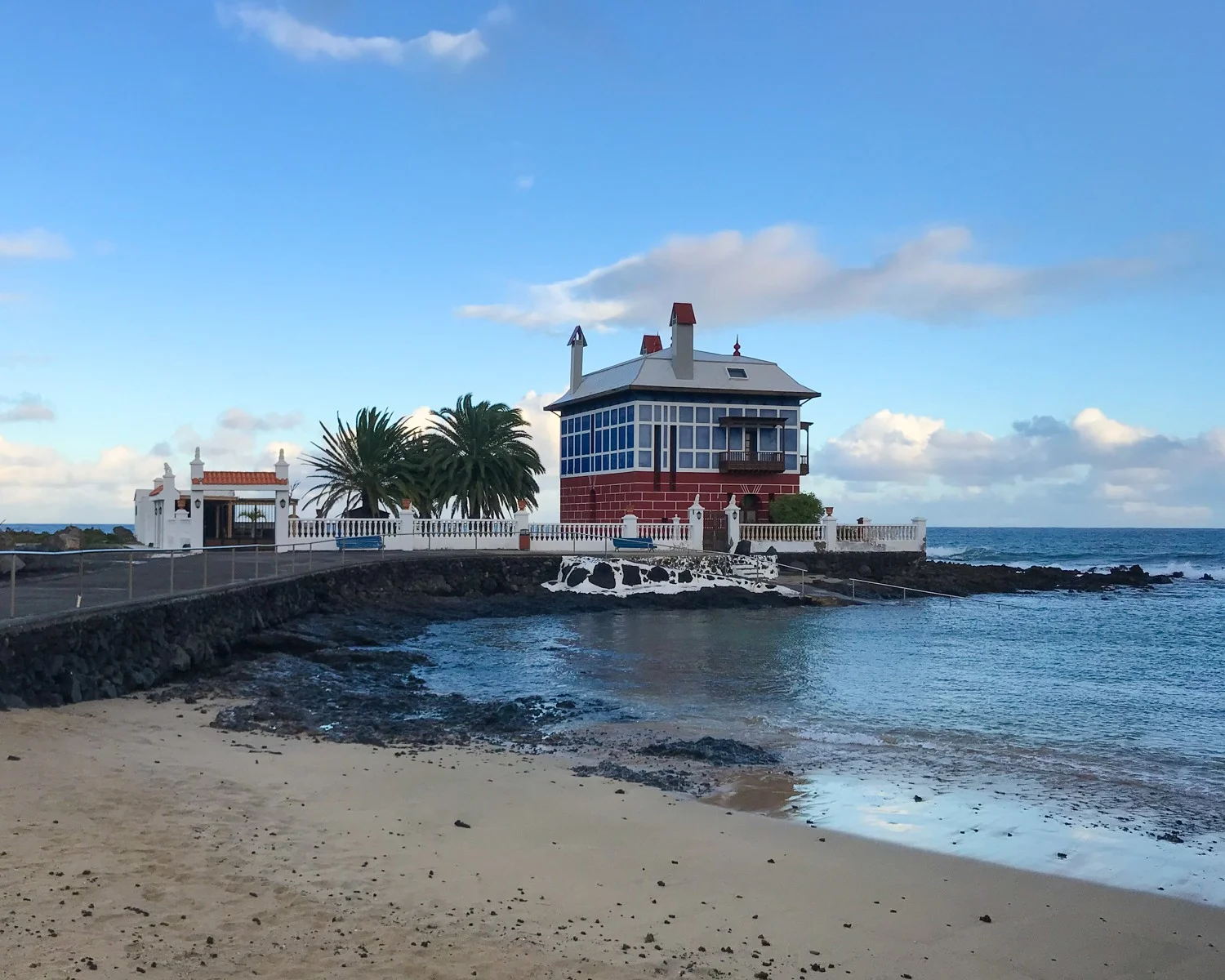 Casa Juanita / Casa Azul Lanzarote Photo Heatheronhertravels.com