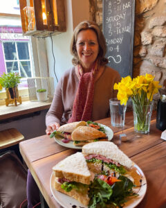 Flows on Market St Llandeilo Photo Heatheronhertravels.com