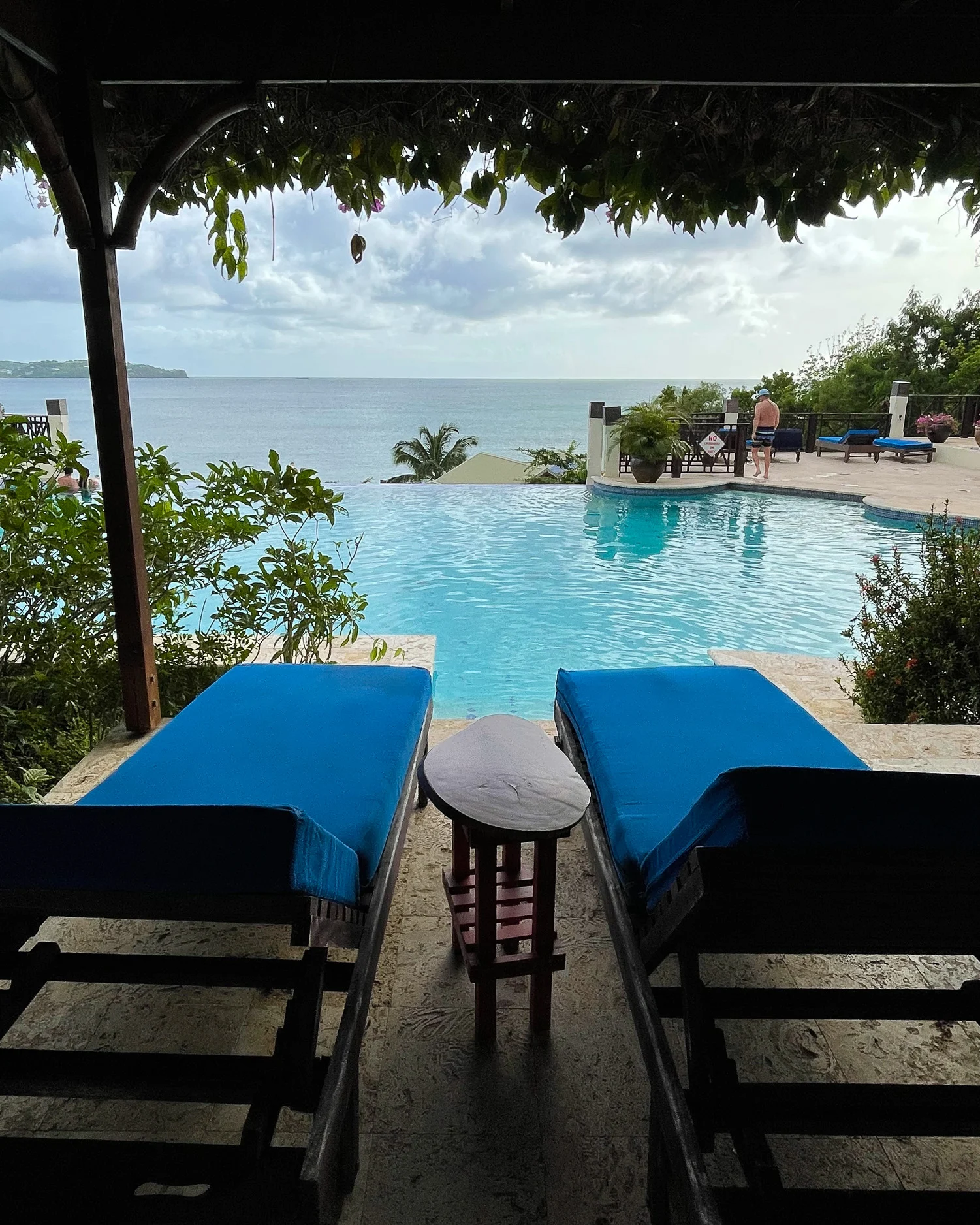 Swim up Junior Suite Calabash Cove Saint Lucia Photo Heatheronhertravels.com