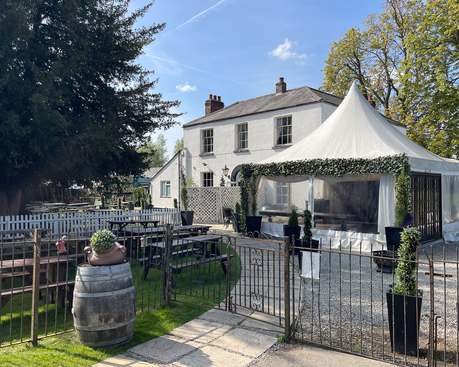 Isis Farmhouse Oxford Thames Path National Trail © Heatheronhertravels.com