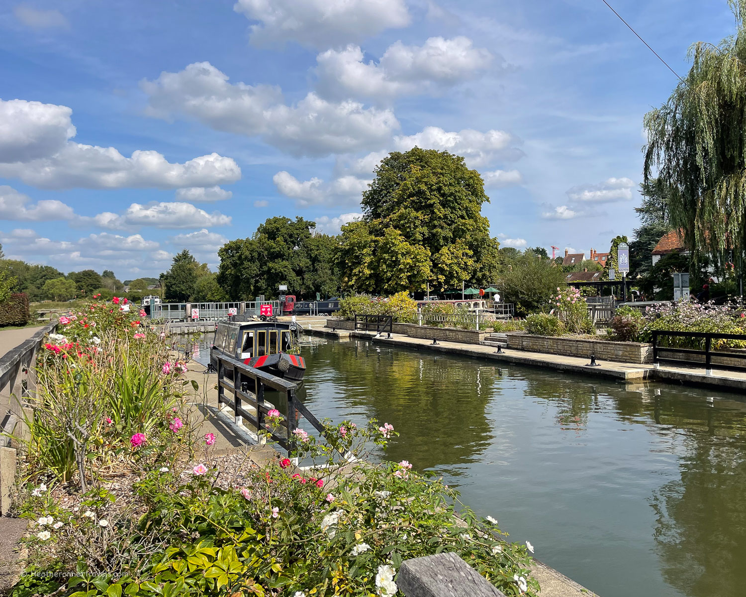 Sandford Lock Thames Path National Trail © Heatheronhertravels.com