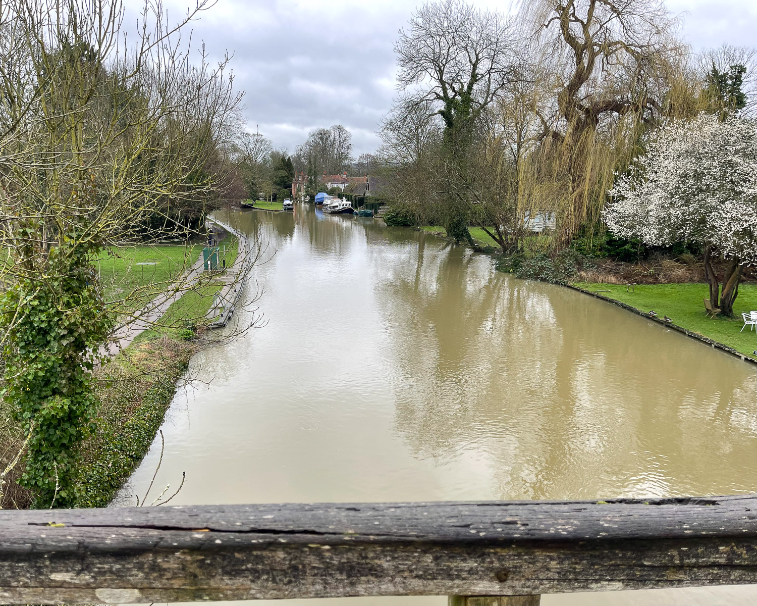 Thames Path at Hurley Photo Heatheronhertravels.com