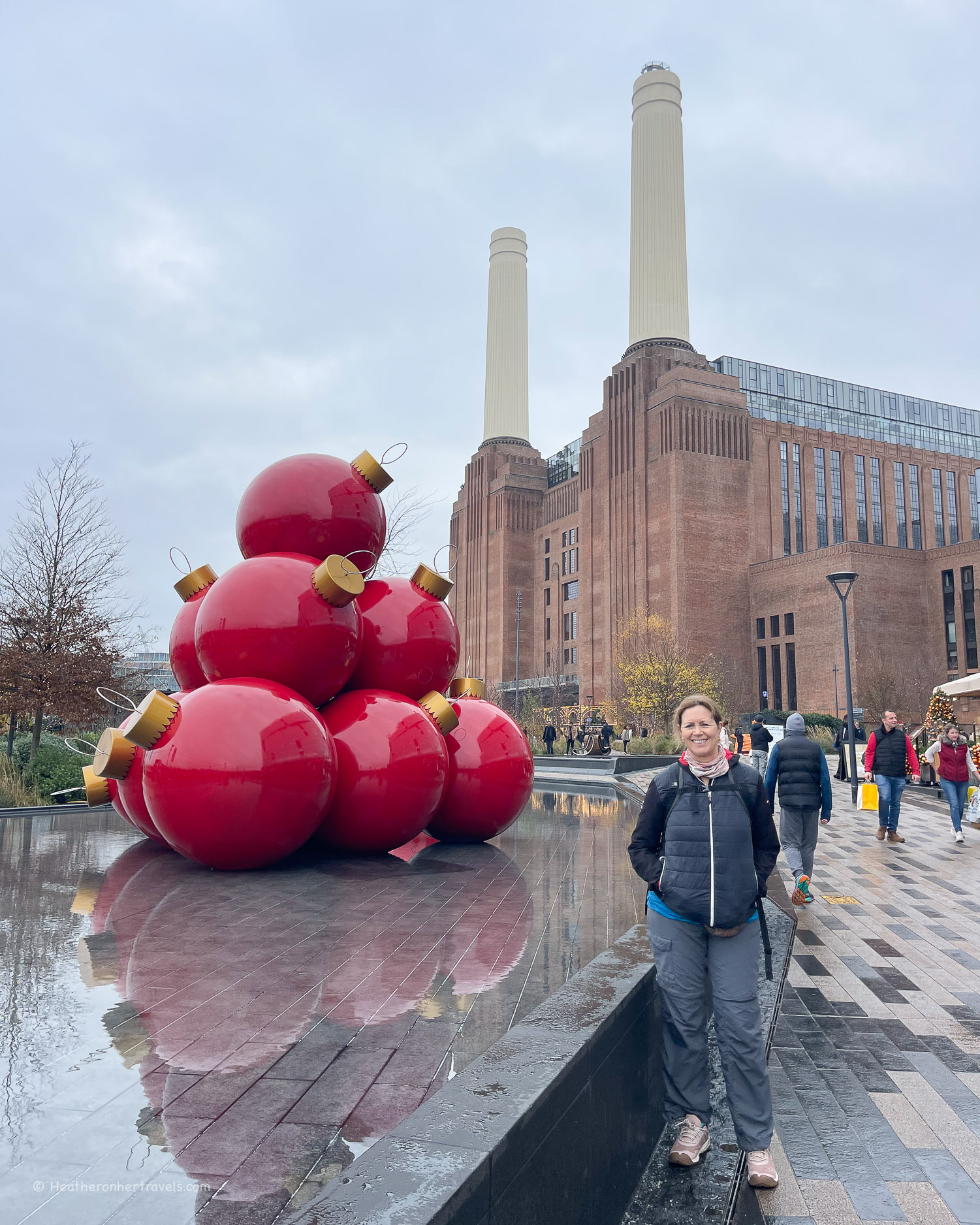 Battersea Power Station - Thames Path National Trail © Heatheronhertravels.com